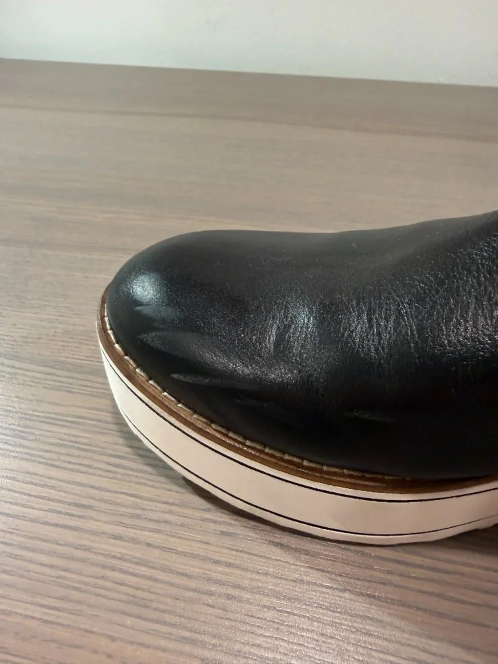 Silent D toe owned slip